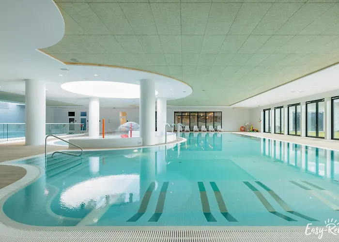 Prestige Pinea 610 - Basen, Sauna, Jacuzzi W Cenie Pobytu - Easy - Rent דירה פוביירובו