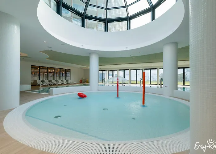 Prestige Pinea 610 - Basen, Sauna, Jacuzzi W Cenie Pobytu - Easy - Rent דירה *